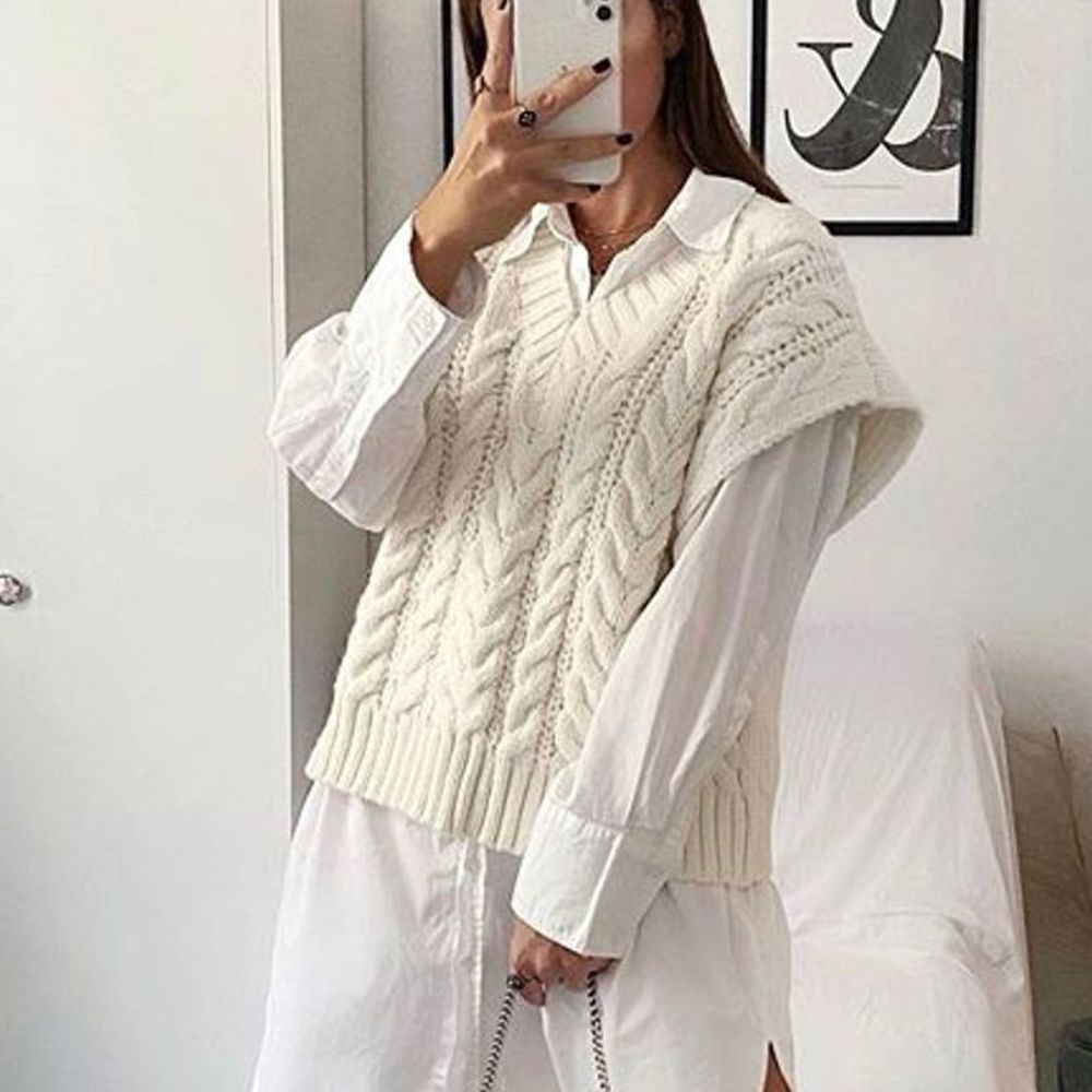 Cable Knitted Chunky Sweater Vest